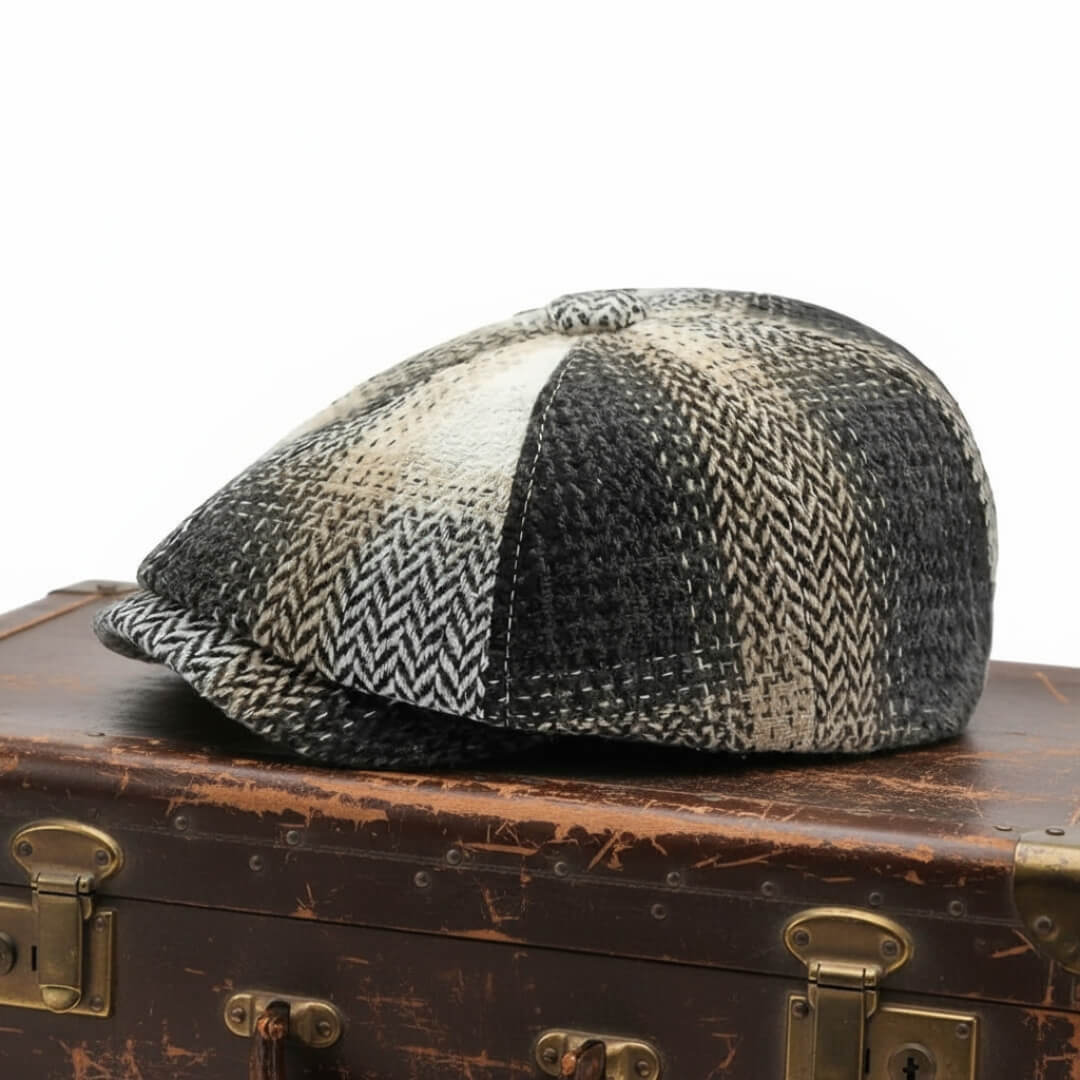 Newsboy cap in a wool blend — RIPON