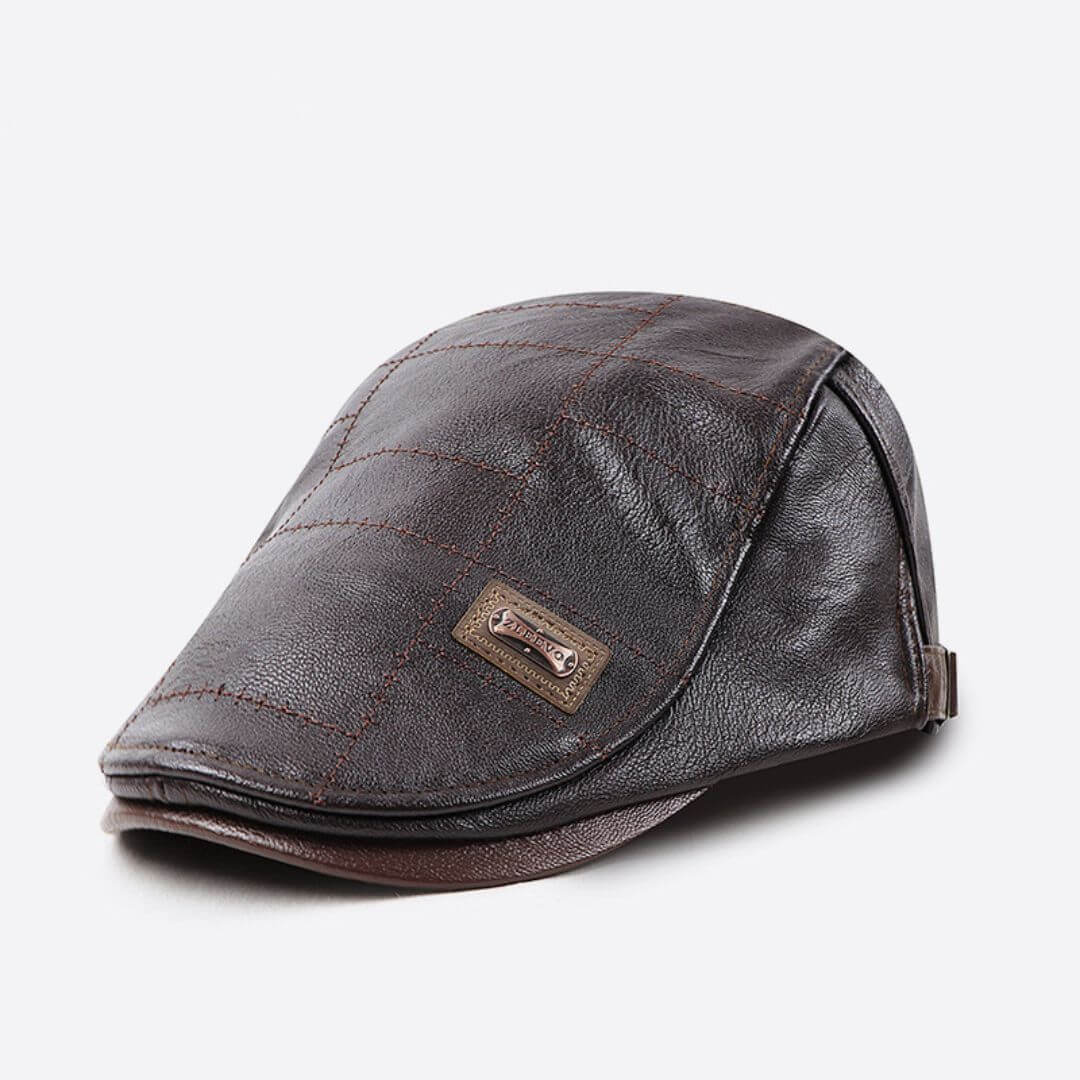 Flat cap in faux leather — BEVERLEY