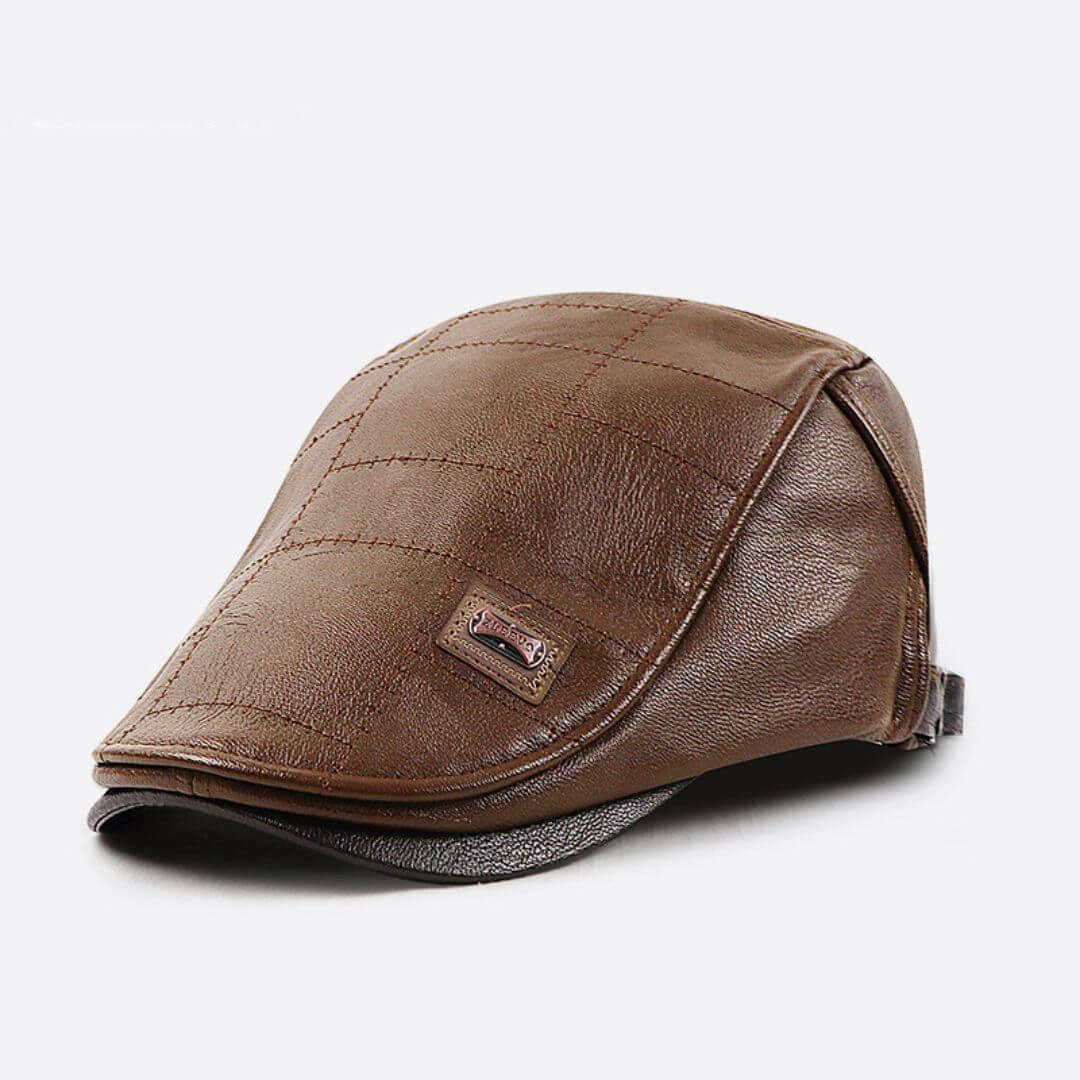Flat cap in faux leather — BEVERLEY