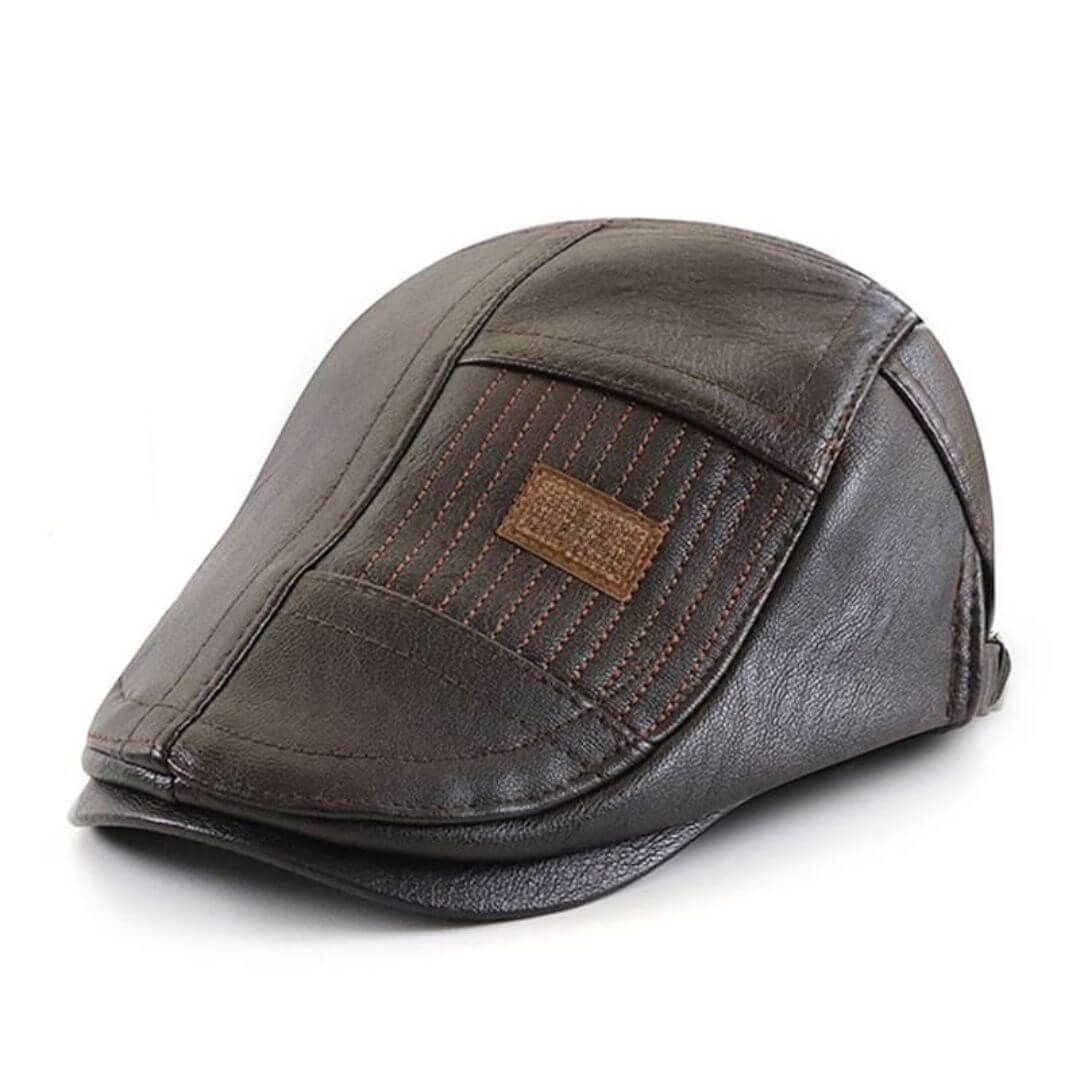Flat cap in faux leather — HOWDEN