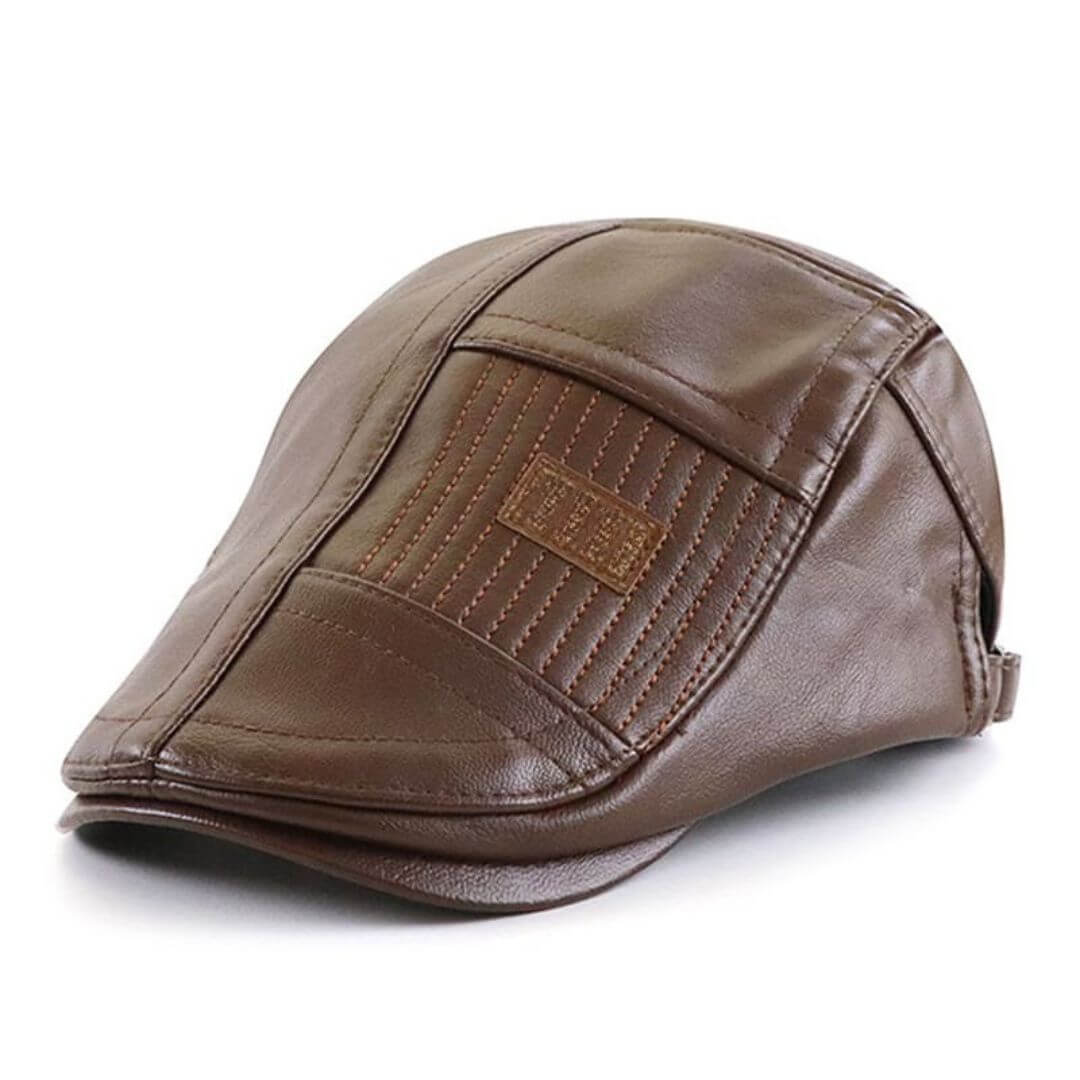 Flat cap in faux leather — HOWDEN