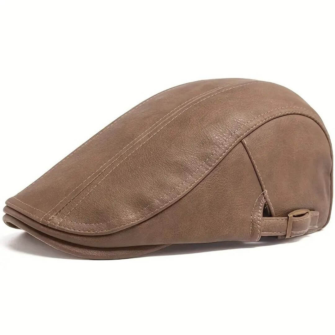 Flat cap in leather — HOLT