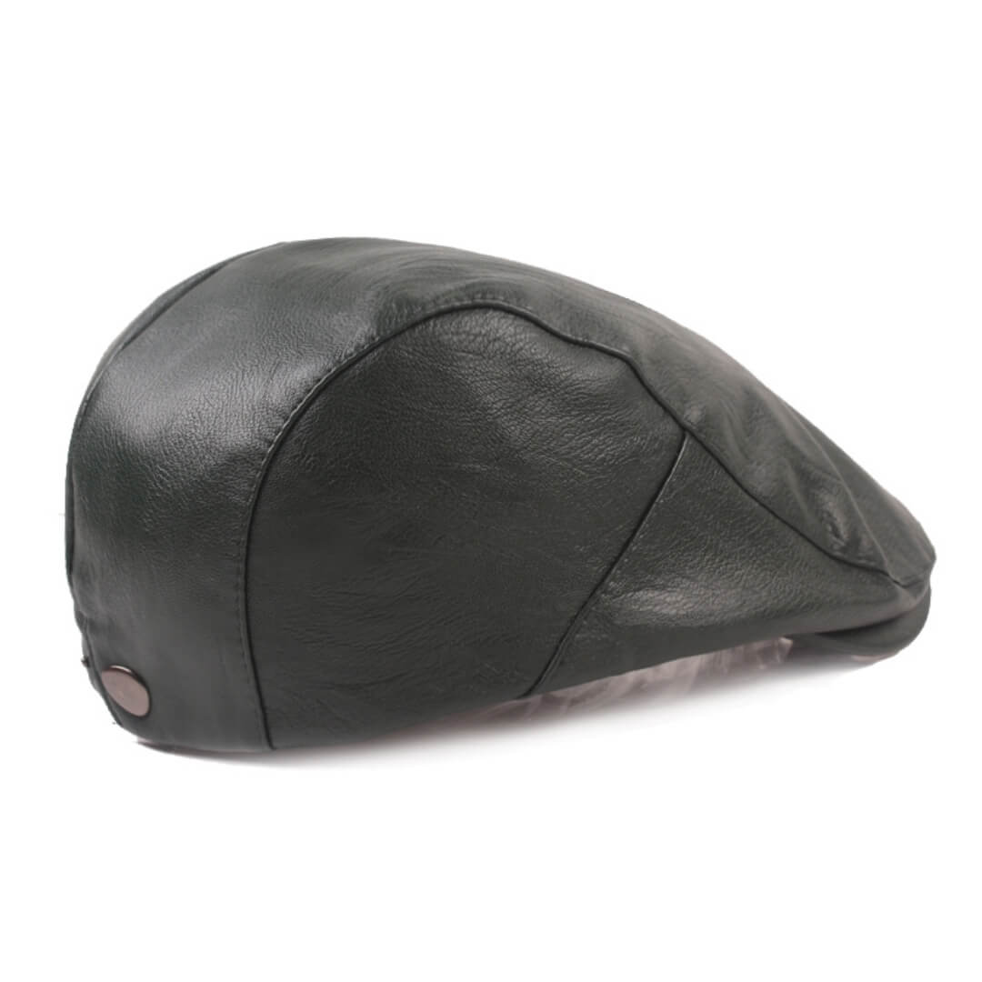 Flat cap in leather — LAVENHAM