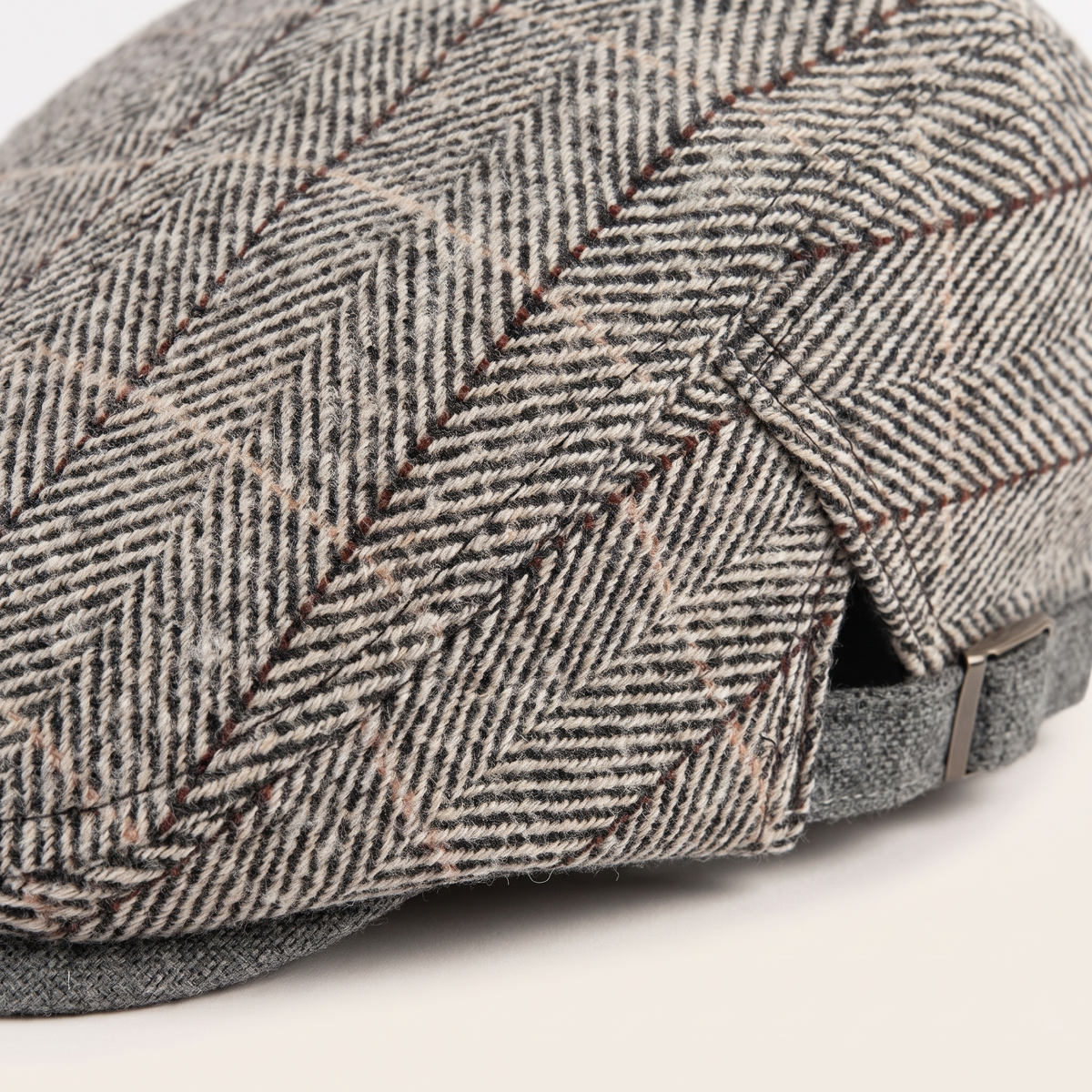 Herringbone flat cap in cotton — HADLEIGH