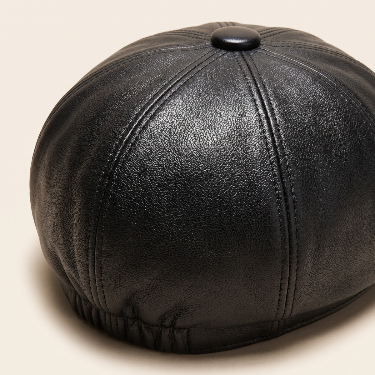 Flat cap in leather — SOUTHWOLD