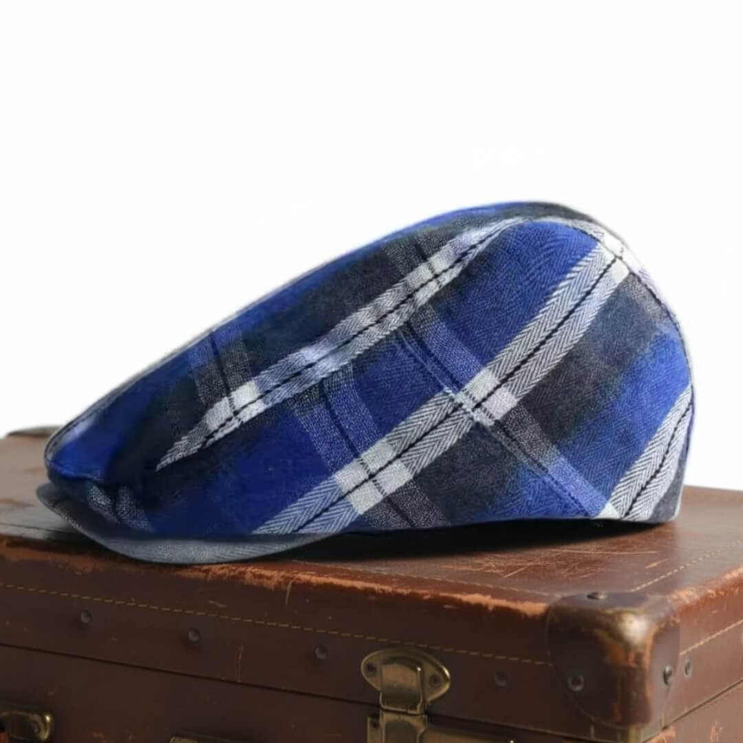 Check flat cap in cotton — KIRKHAM