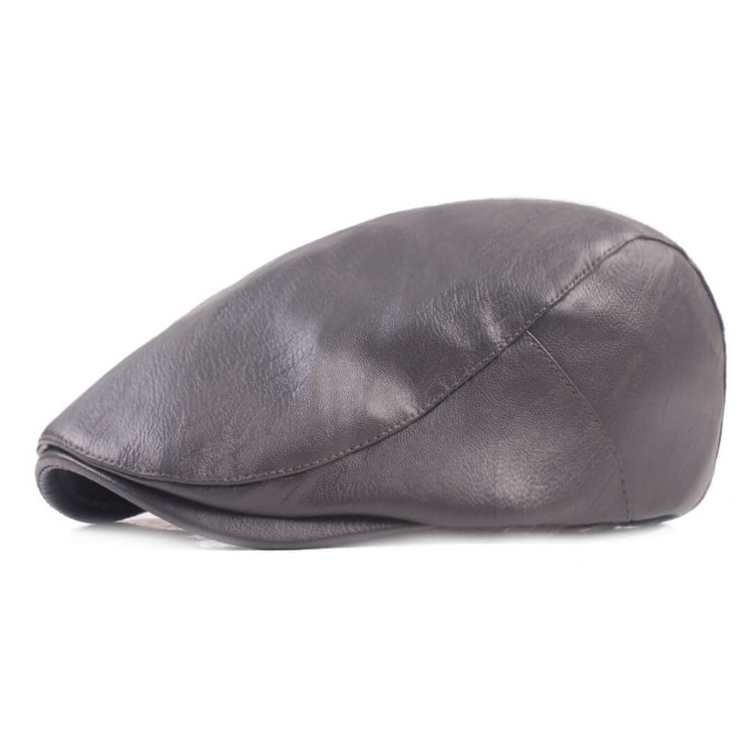Flat cap in leather — LAVENHAM