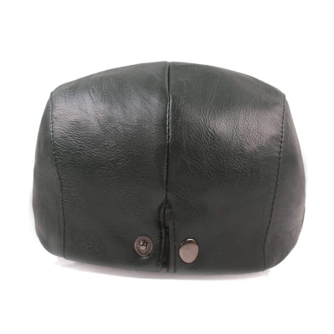 Flat cap in leather — LAVENHAM