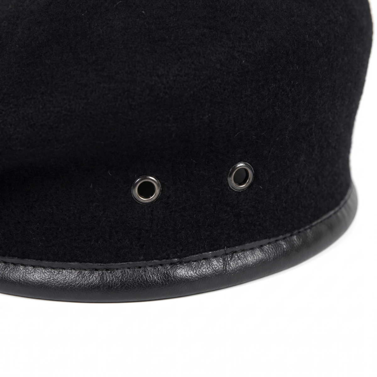 Beret in a wool blend — BEDALE